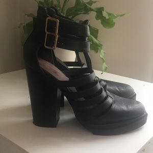 Black Qupid heels
